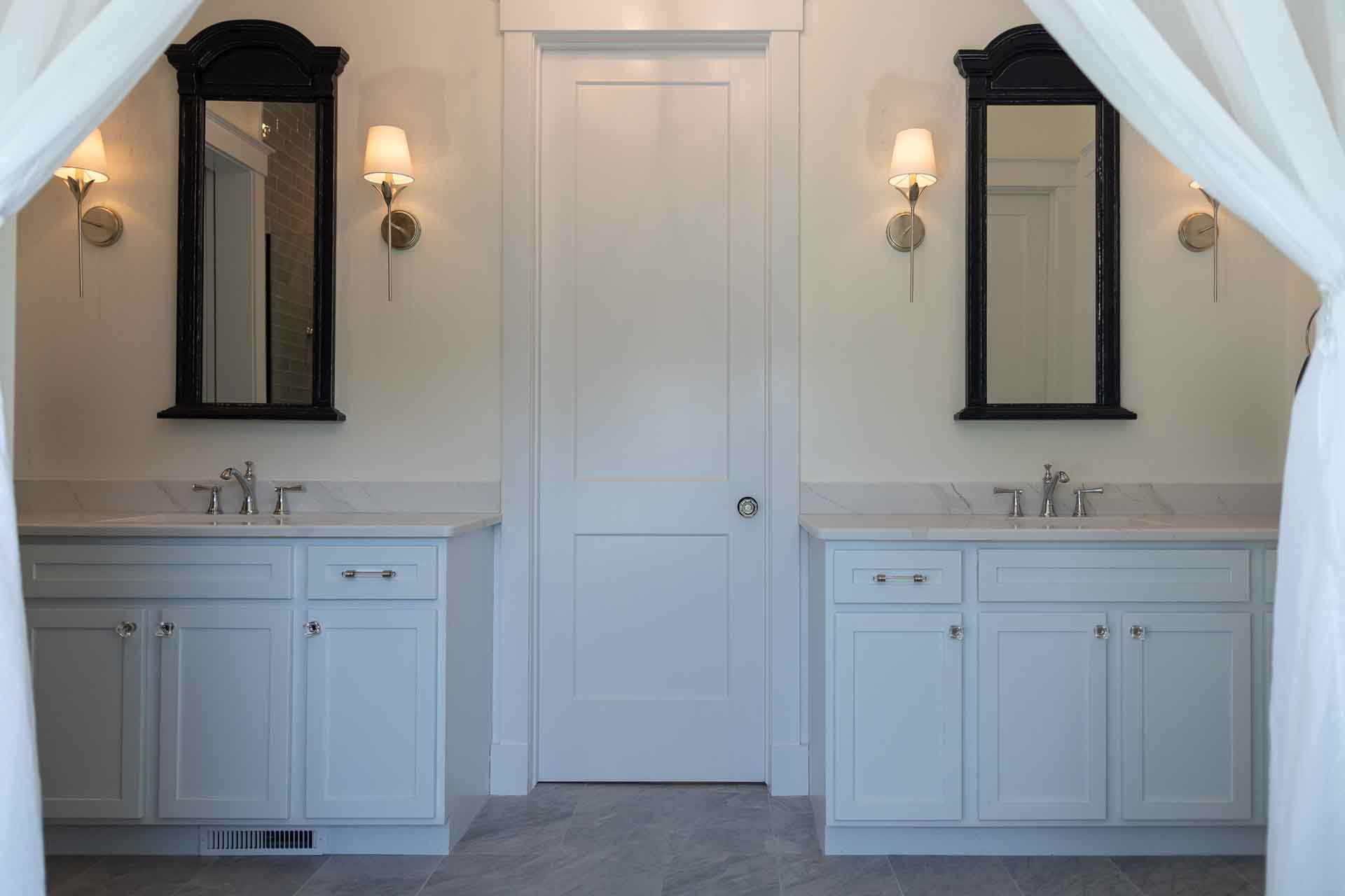 Woodline Building Company Project: Ranch Farmhouse Dual Vanity Master Bathroom