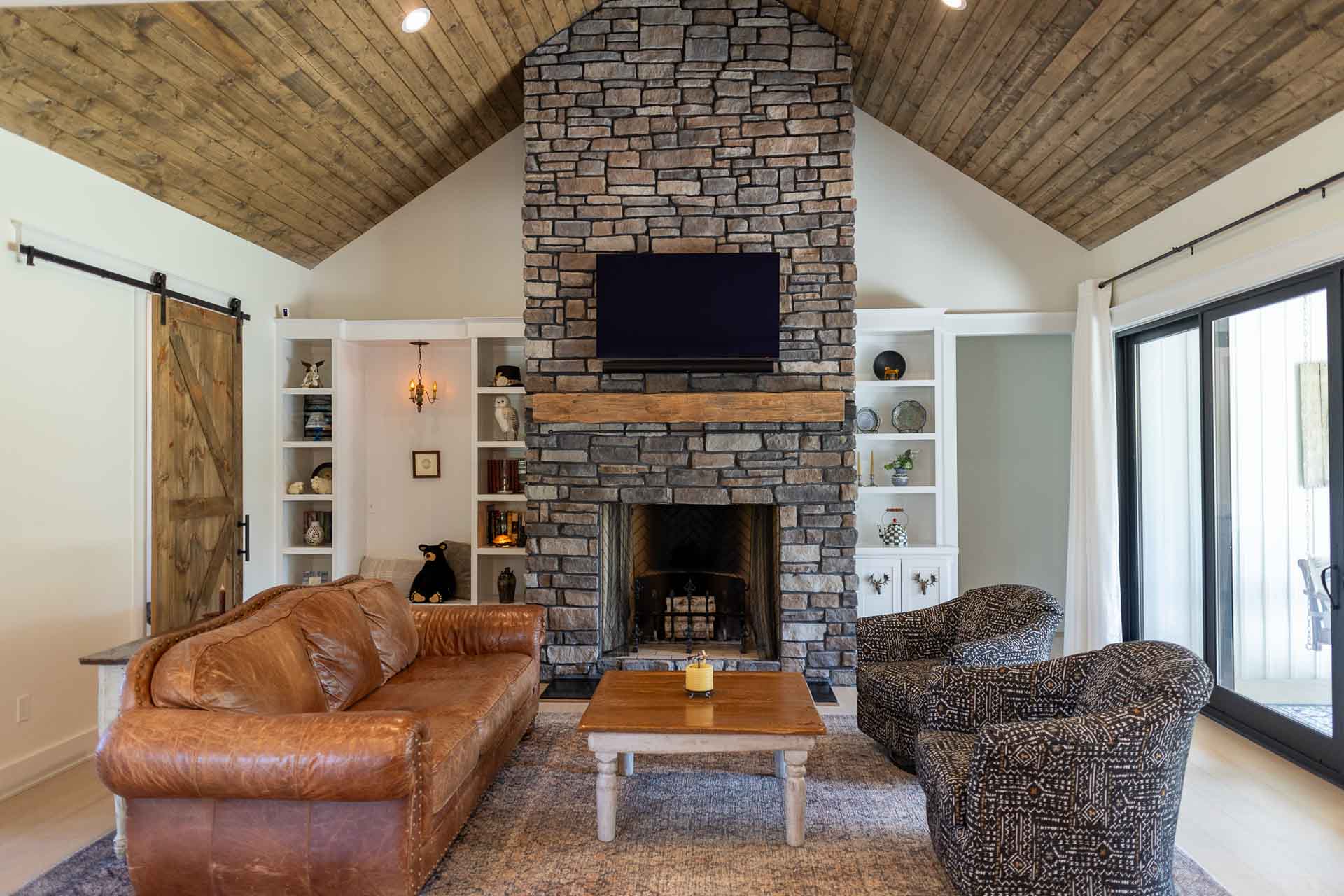 Woodline Building Company Project: Ranch Farmhouse Living Room & Stone Fireplace